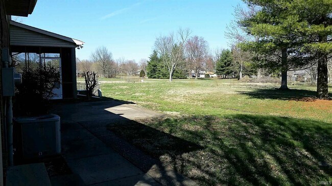 Building Photo - 2939 Woodside Ct