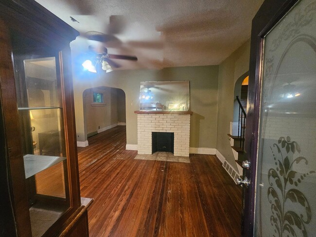 Building Photo - OWNER FINANCE! NO BANK QUALIFYING! NO CREDIT CHECK!