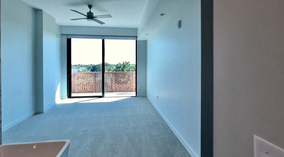 Building Photo - 4819 Skillman St