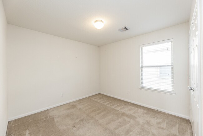 Building Photo - 25342 Briscoe Village Dr