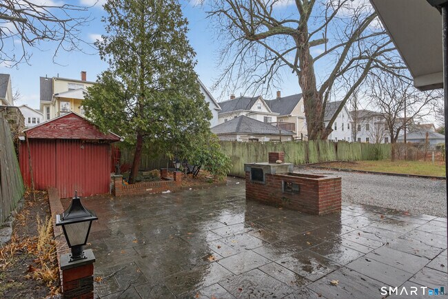 Building Photo - 373 Wood Ave