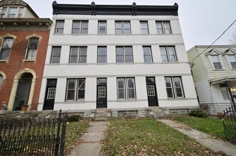 Building Photo - 918-920 Washington Ave