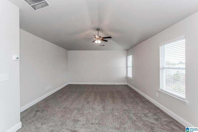 Building Photo - 253 Union Station Dr