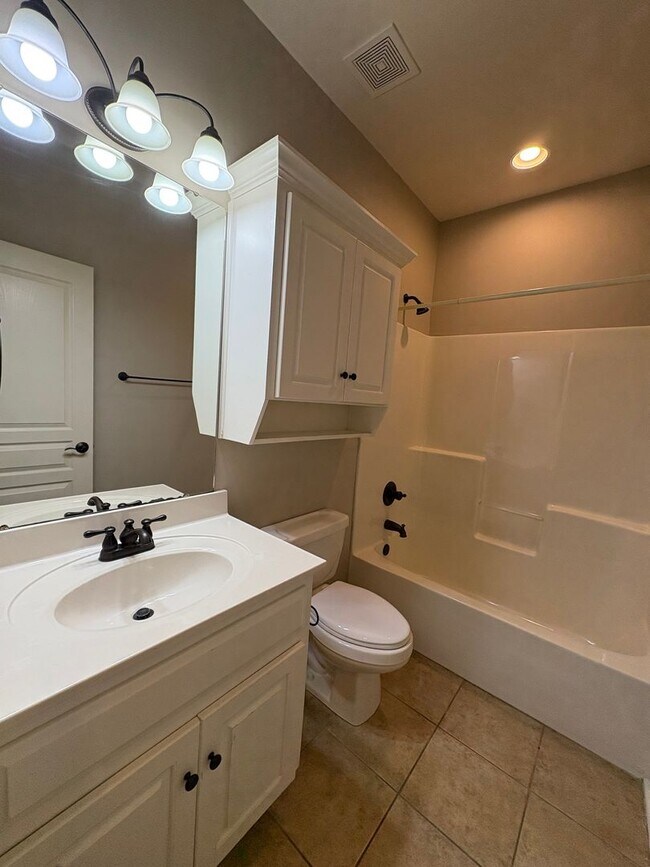 Building Photo - 540 Orchard Cir