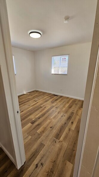 Building Photo - 47 S Brentwood Ave