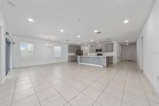 Building Photo - 557 Pawnee Ct