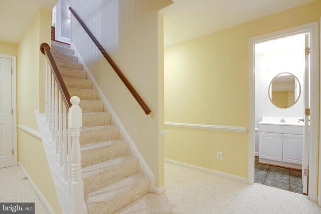 Building Photo - 5105 Claybank Ln