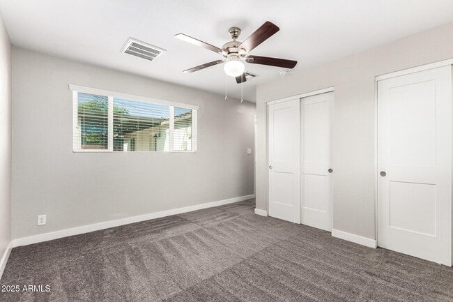 Building Photo - 331 E Continental Dr