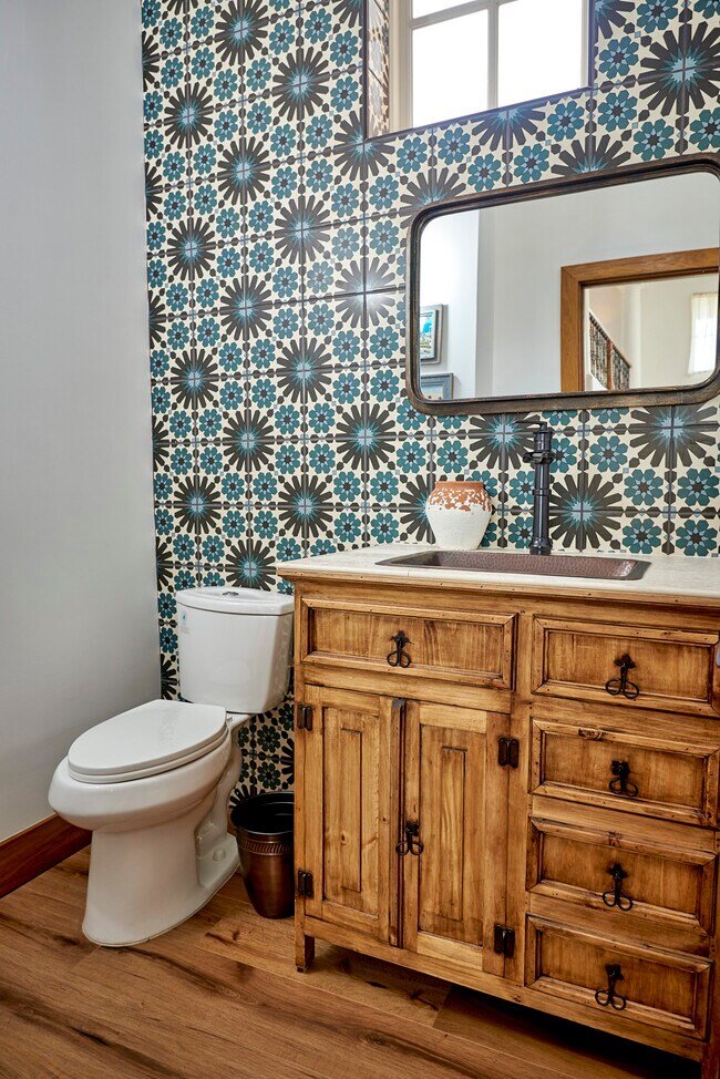 Building Photo - 7080 Via del Mar