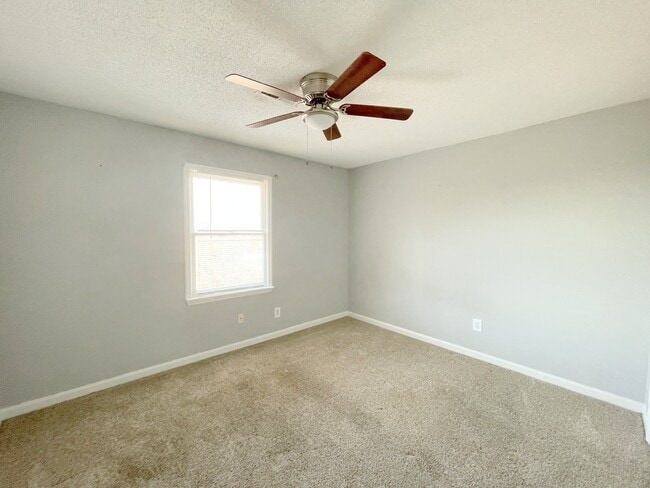 Building Photo - 1507 Halston Cir NW