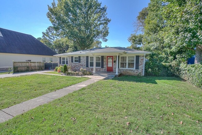 Building Photo - 1827 Middle Tennessee Blvd