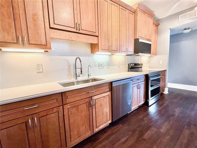 Building Photo - 199 14th St NE