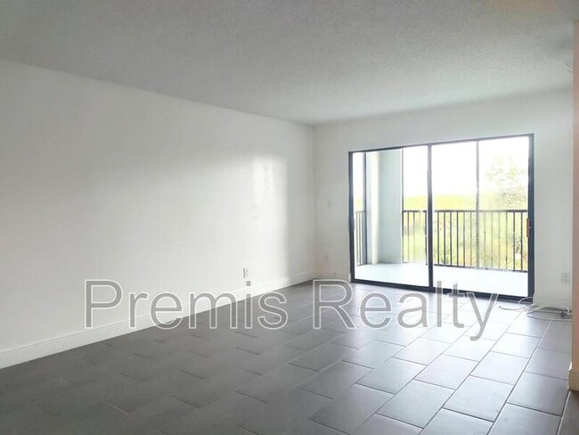 Building Photo - 14820 Rue De Bayonne
