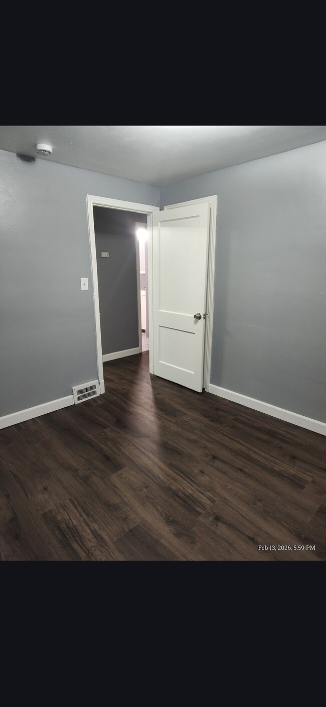 Building Photo - 11052 Chapp Ave