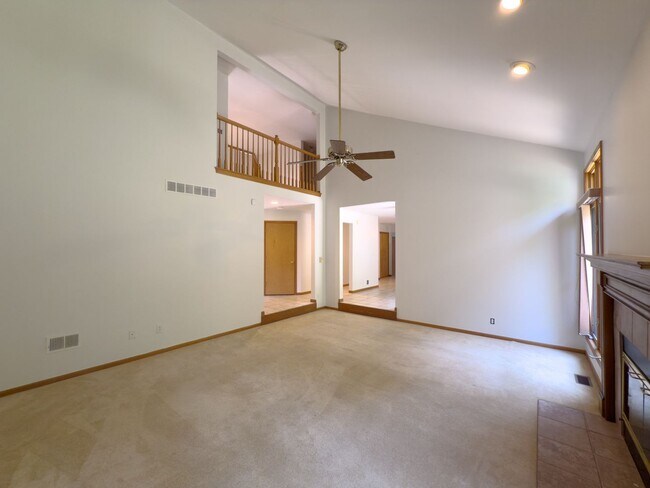 Building Photo - Exceptional Lease Offering in Novi Schools!