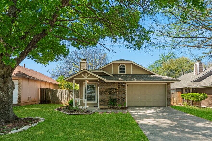 Building Photo - 12079 Stoney Brg