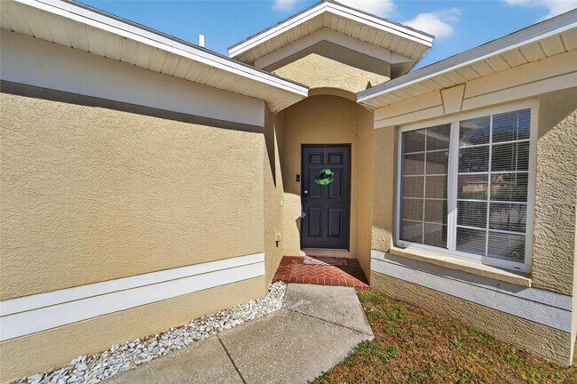 Building Photo - 11812 Lynmoor Dr