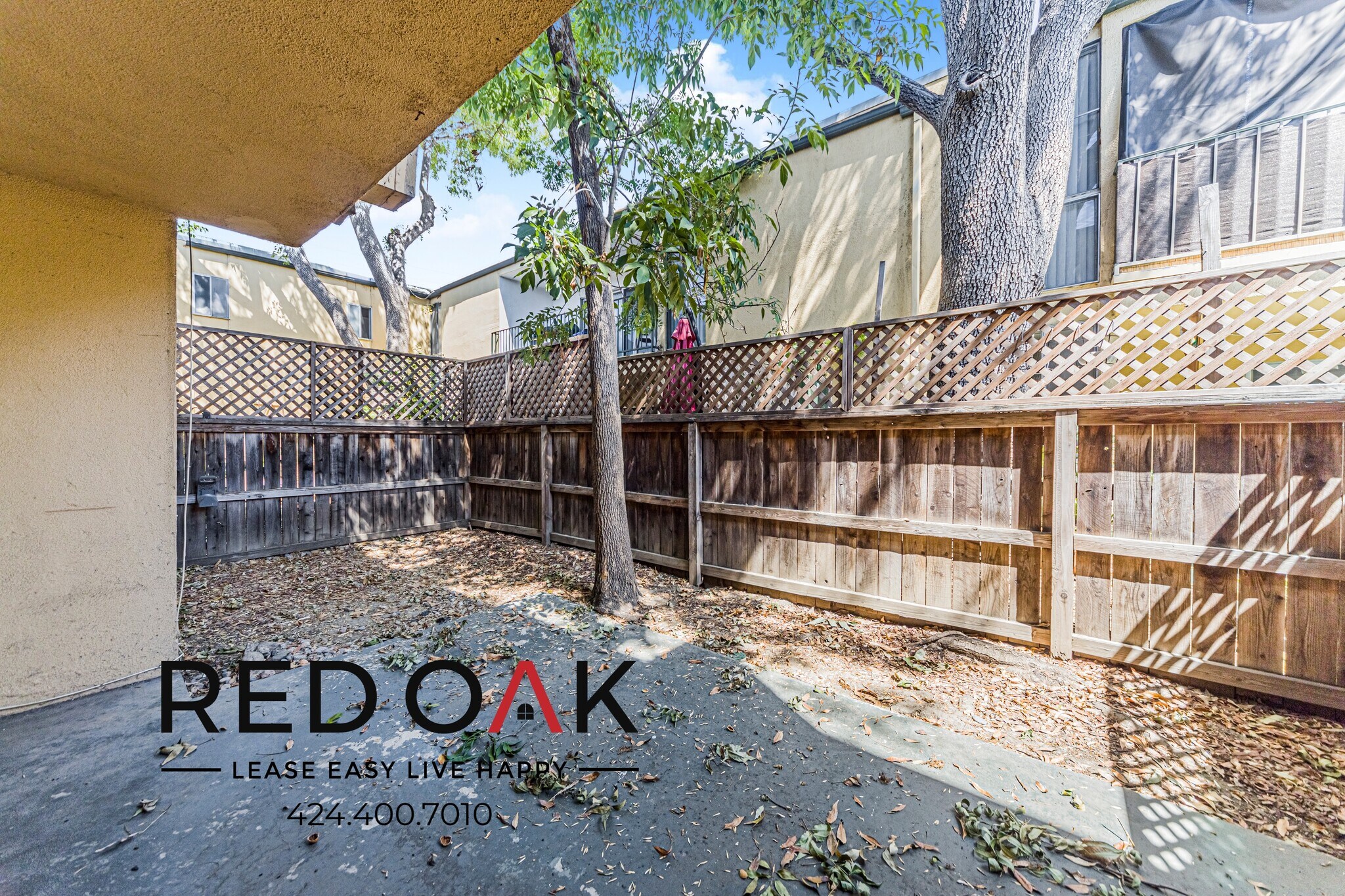 Building Photo - 15101 Magnolia Blvd