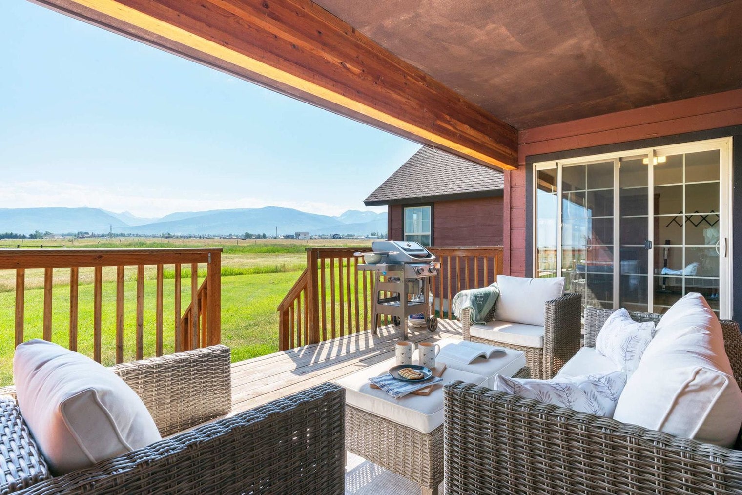 Building Photo - 1054 Canoe Loop