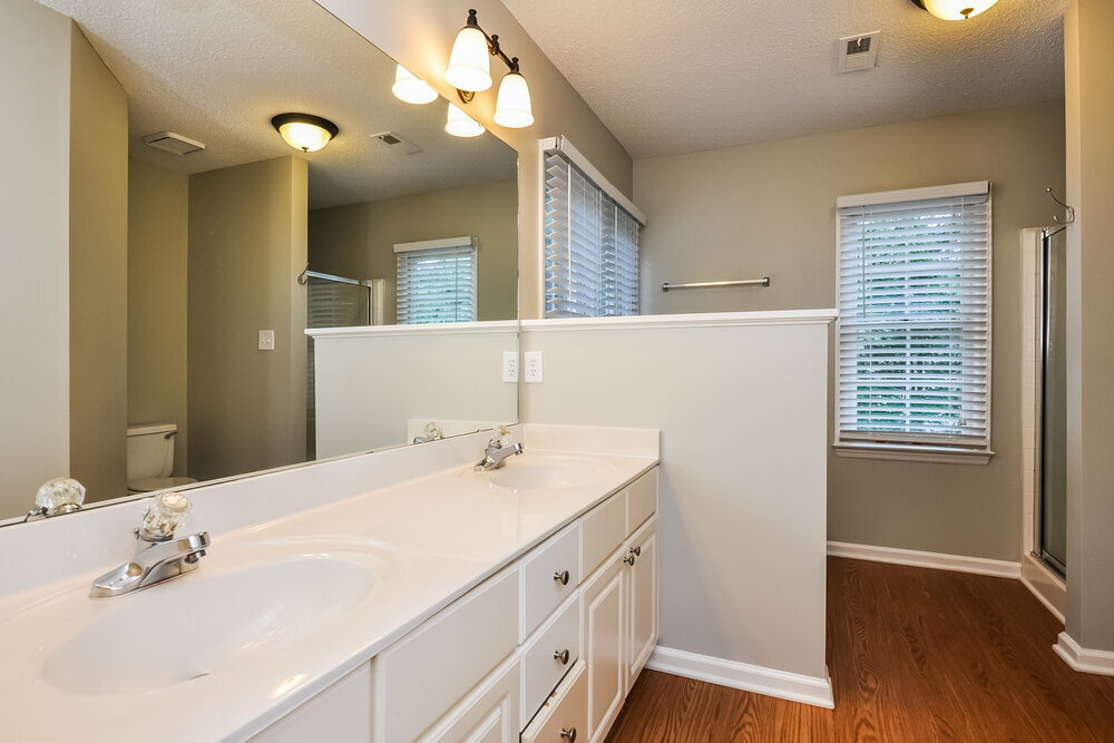 Building Photo - 7705 Hollyheight Ln