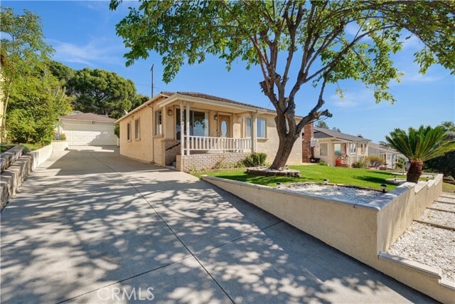 Building Photo - 3331 Paraiso Way