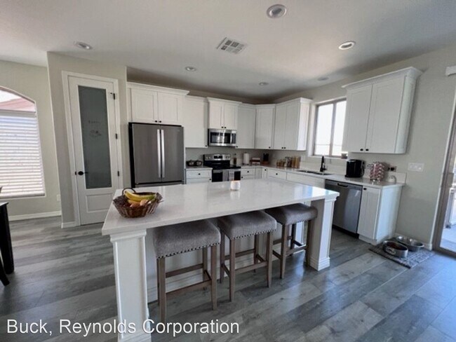 Building Photo - 3 br, 2 bath House - 2677 Kingman Dr.