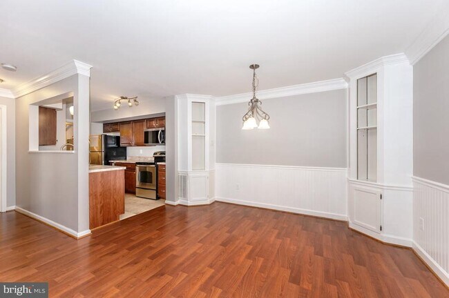 Building Photo - 20507 Shadyside Way