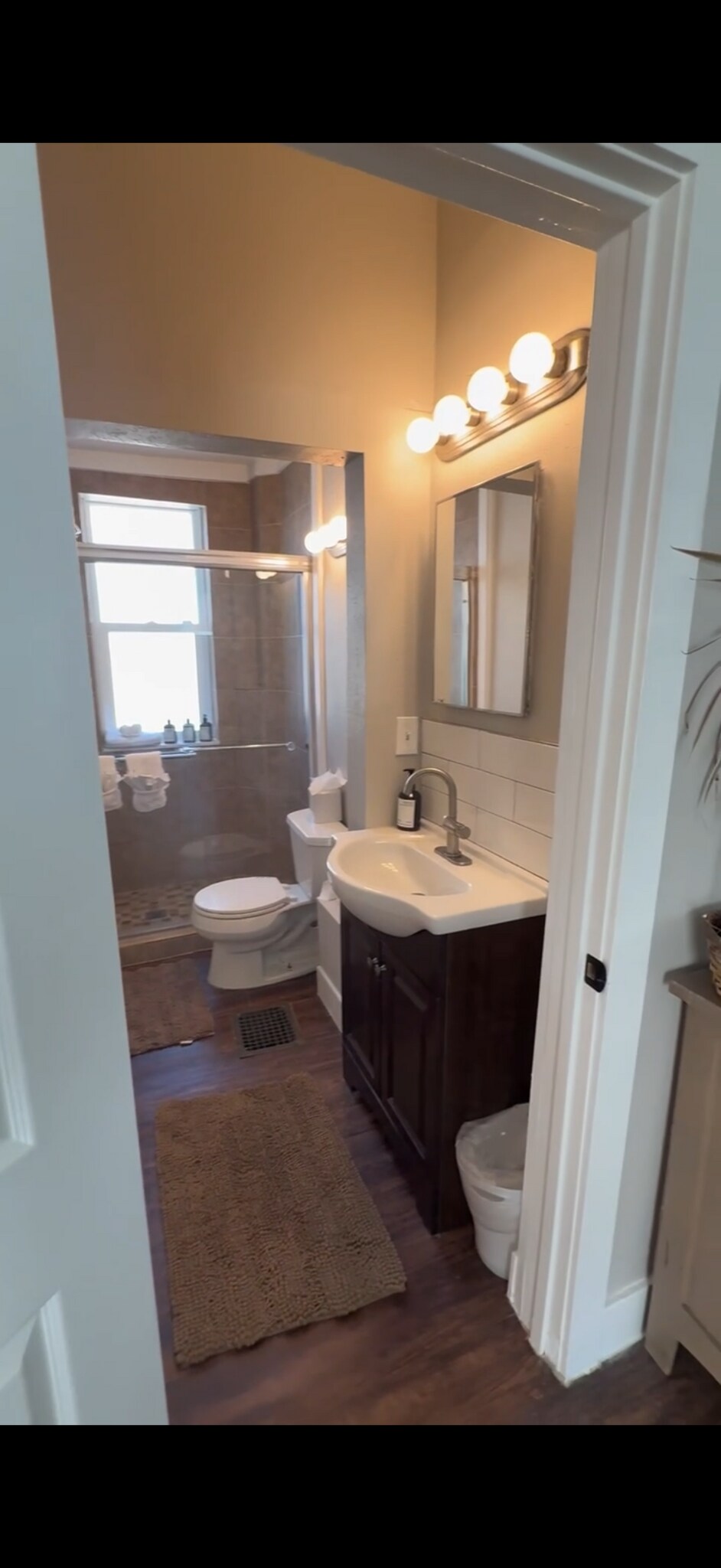 Building Photo - 1065 Colorado Blvd