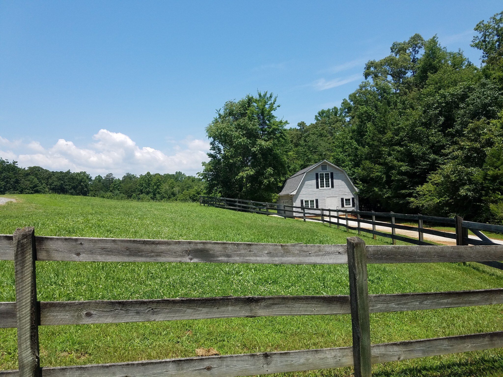 Idyllic Location on Horse Ranch - 1087 Walker Rd