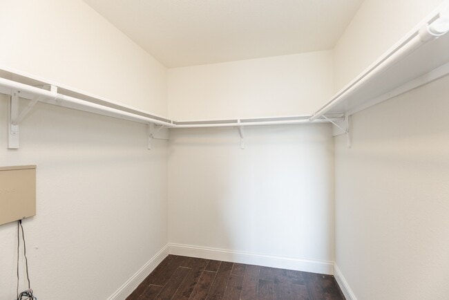 Building Photo - 16026 Arapaho Bend Ln