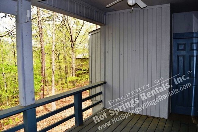 Building Photo - West Gate Area | Home | Unfurnished