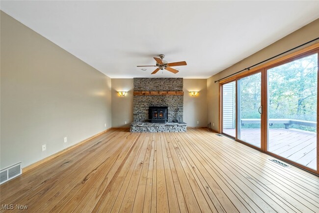 Building Photo - 1720 Stine Rd