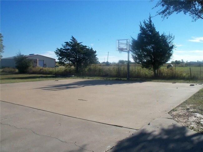 Building Photo - 9506 Schmidt Ln