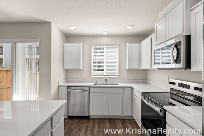 Building Photo - 11935 NE 104th St