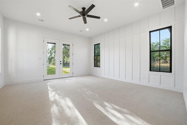 Building Photo - 23937 Oscar Rd