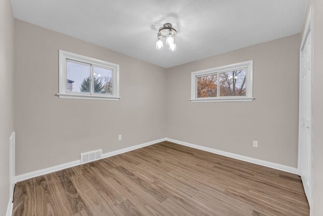 Building Photo - 6775 Middlebrook Blvd