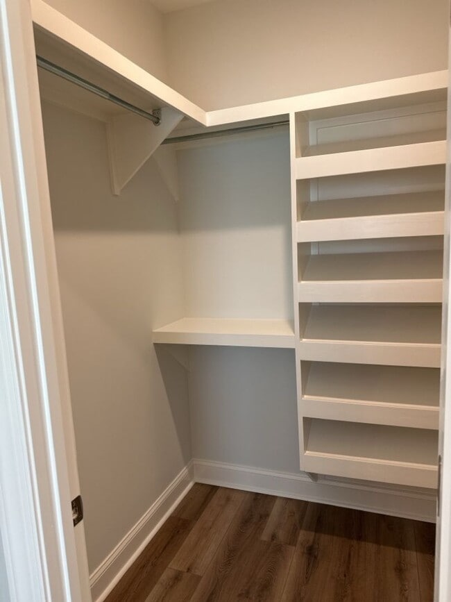 Building Photo - 20 Owens Rd