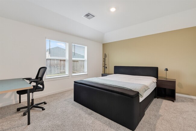 Building Photo - 3903 Dodington Ash Dr