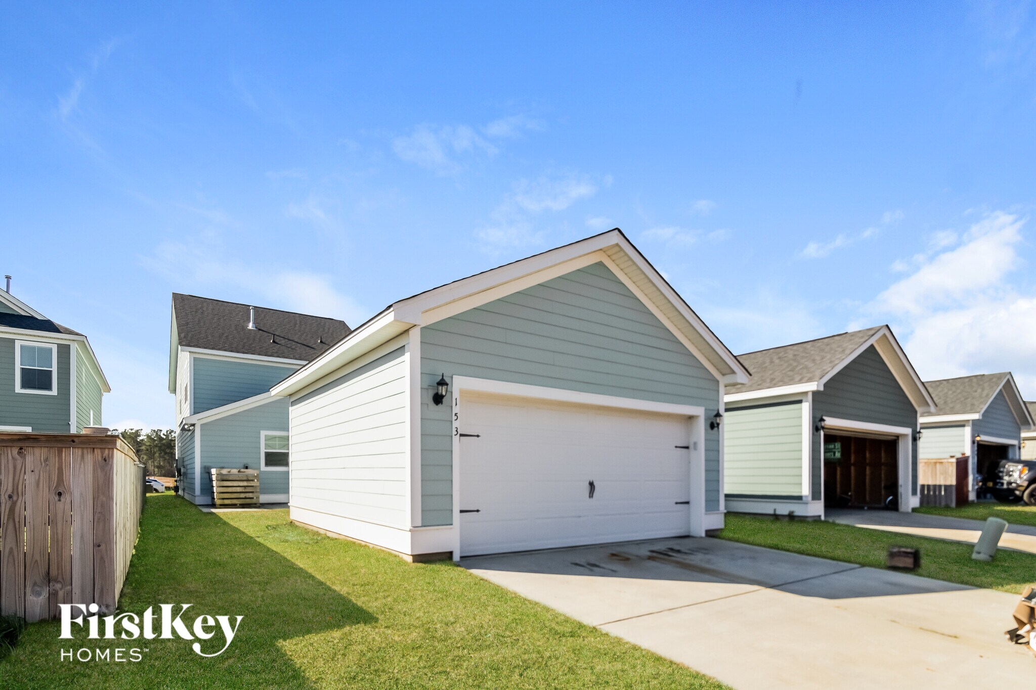 Building Photo - 153 Yorkshire Dr