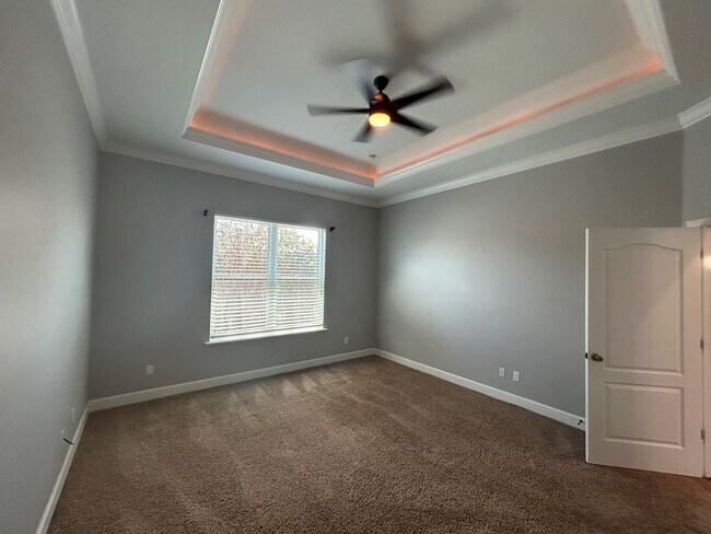 Building Photo - Beautiful Home in Oakmont Community