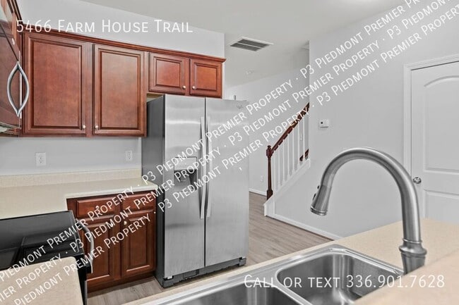 Building Photo - 5466 Farm House Trail