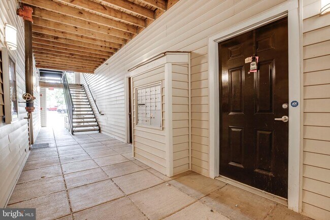Building Photo - 11371 Aristotle Dr