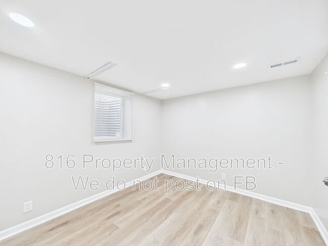 Building Photo - 4834 Evanston Ave