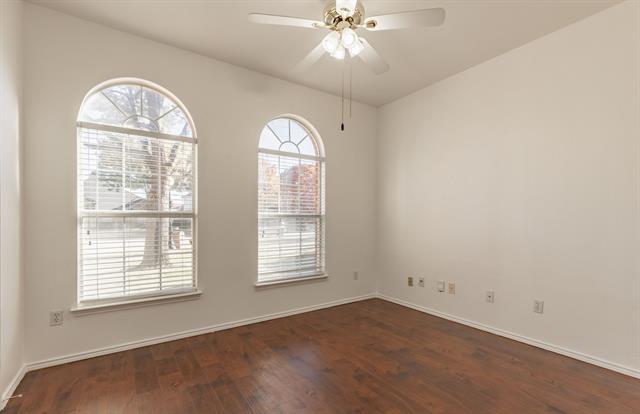 Building Photo - 5021 Goldenrod Dr