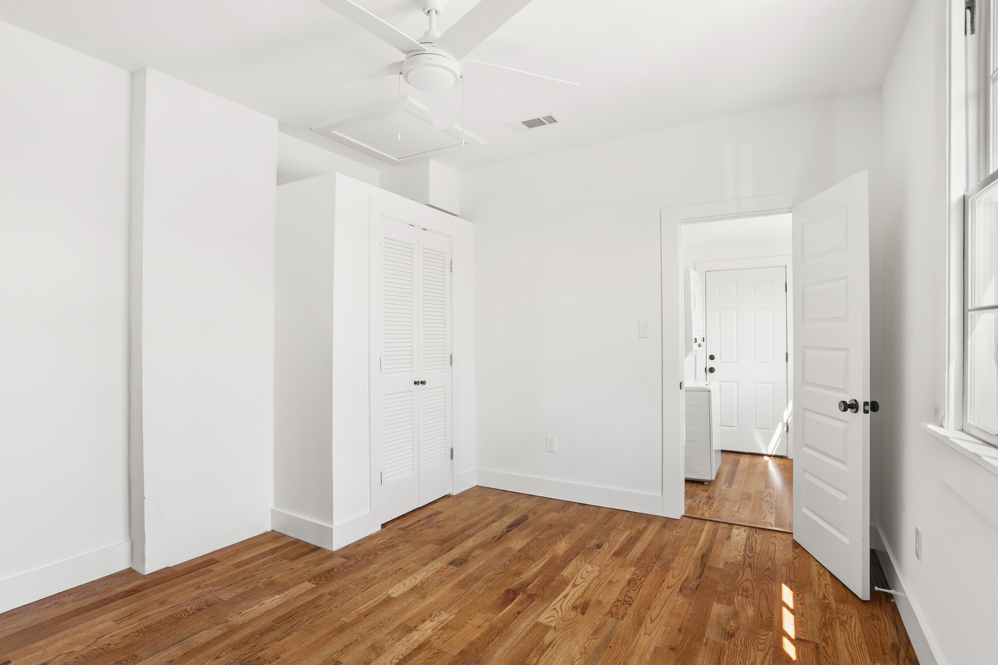 Building Photo - 8701 Green St