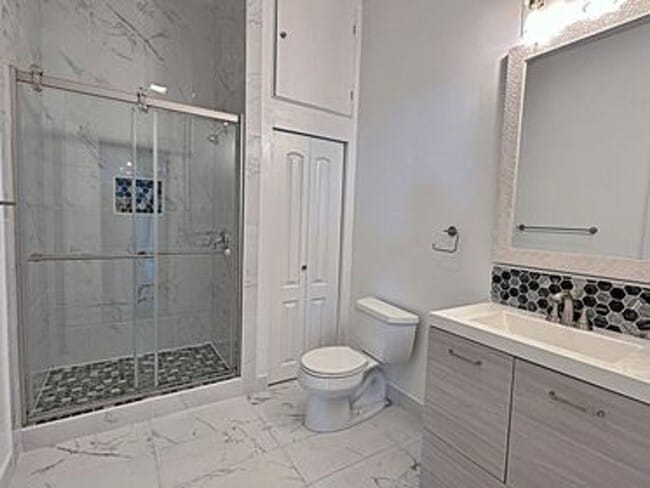 Building Photo - Fitzgerald 1614