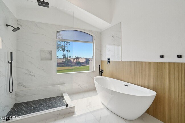 Building Photo - 5953 W Aurora Dr