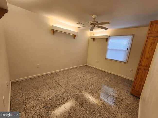 Building Photo - 13805 Fulmer Dr