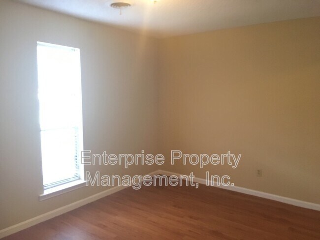 Building Photo - 7019 Shadow Oaks Dr