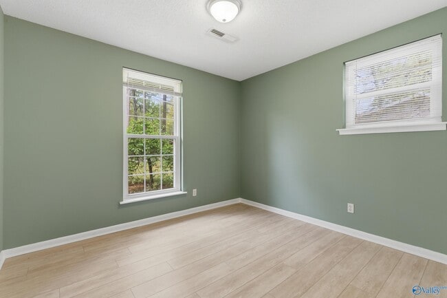 Building Photo - 504 Delaney Rd NW